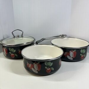 Vintage Ginnys Enamel Pan and 2 Bowls Apples Red Black Lot of 3‎ Movie Prop
